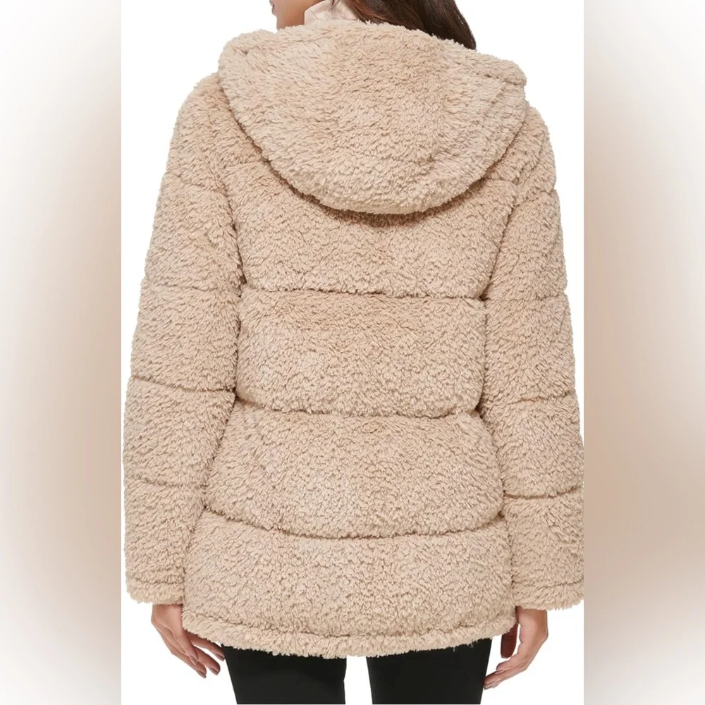 NWT Kenneth Cole Women's Classic Mink Style Faux Fur Coat - Picture 4 of 12